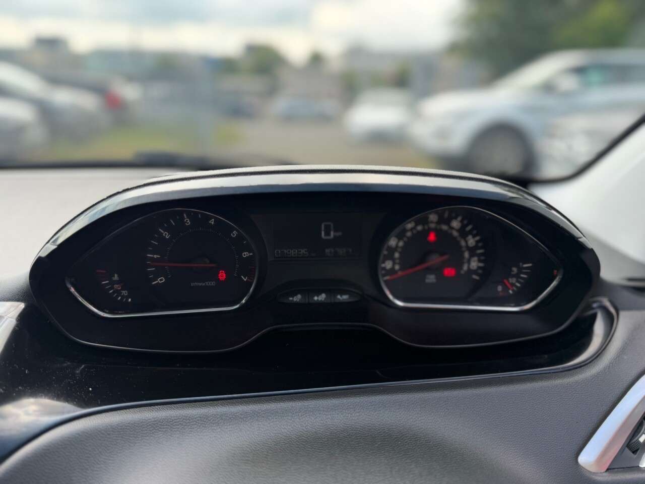 2015 PEUGEOT 208 2015 PEUGEOT 208