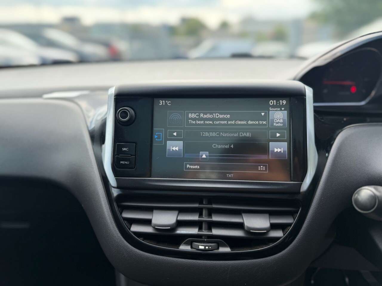 2015 PEUGEOT 208 2015 PEUGEOT 208