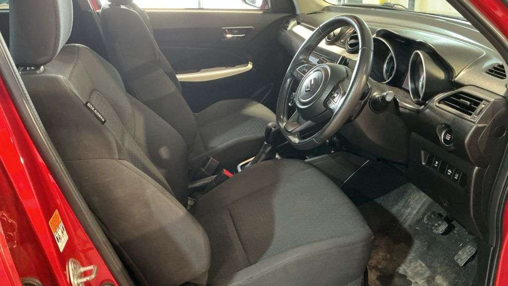 2017 SUZUKI SWIFT 2017 SUZUKI SWIFT