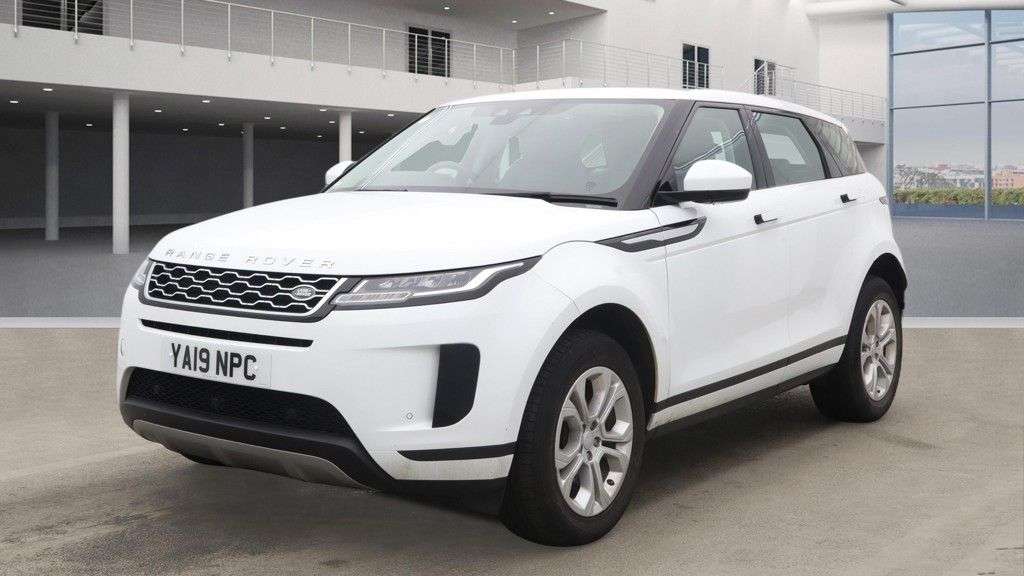 A 2019 LAND ROVER RANGE ROVER EVOQUE 2.0 D180 S SUV 5dr Diesel Auto 4WD Euro 6 (s/s) (180 ps) A 2019 LAND ROVER RANGE ROVER EVOQUE 2.0 D180 S SUV 5dr Diesel Auto 4WD Euro 6 (s/s) (180 ps)