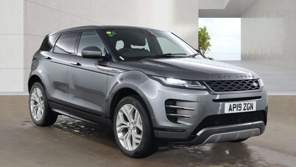 A 2019 LAND ROVER RANGE ROVER EVOQUE 2.0 D180 R-Dynamic SE SUV 5dr Diesel Auto 4WD Euro 6 (s/s) (180 ps) A 2019 LAND ROVER RANGE ROVER EVOQUE 2.0 D180 R-Dynamic SE SUV 5dr Diesel Auto 4WD Euro 6 (s/s) (180 ps)