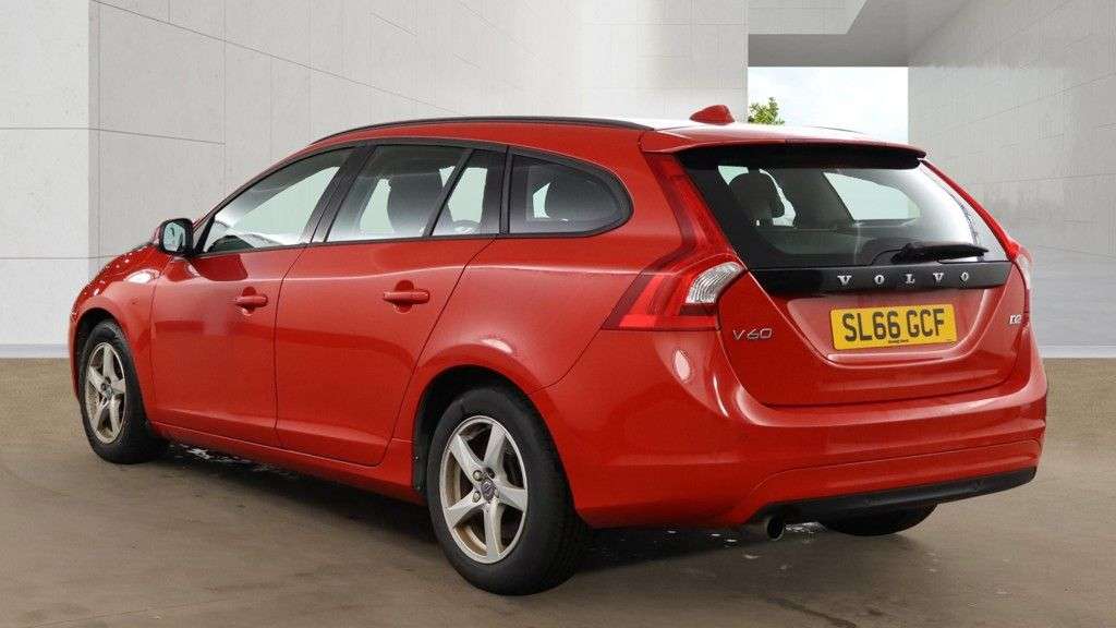 A 2017 VOLVO V60 2.0 D2 Business Edition Estate 5dr Diesel Manual Euro 6 (s/s) (120 ps) A 2017 VOLVO V60 2.0 D2 Business Edition Estate 5dr Diesel Manual Euro 6 (s/s) (120 ps)