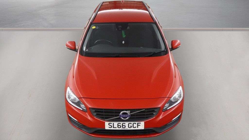 2017 VOLVO V60 2017 VOLVO V60