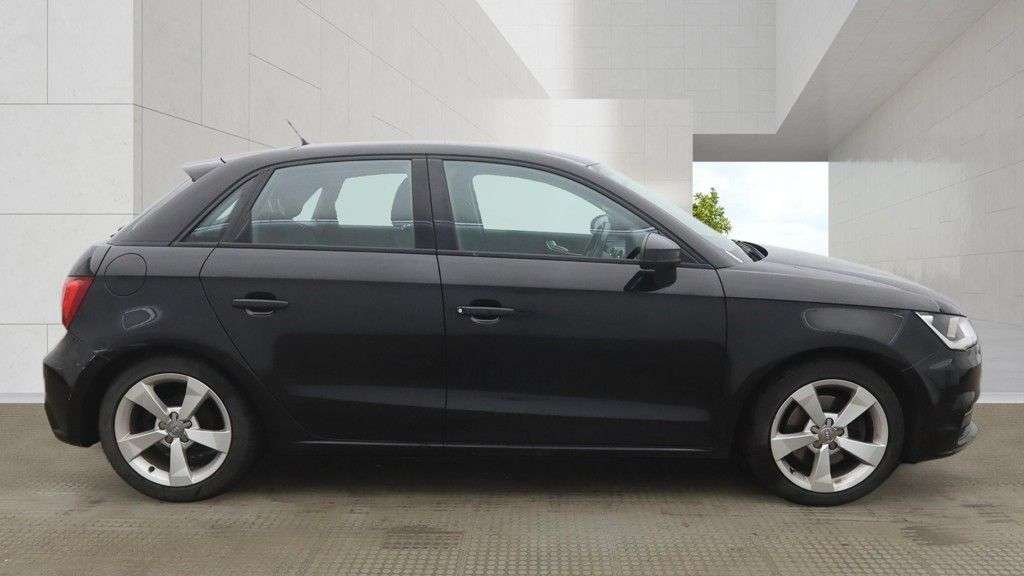 2015 AUDI A1 2015 AUDI A1