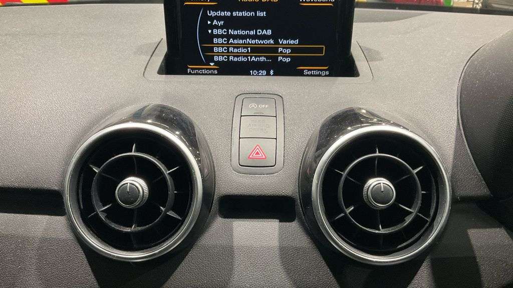 2015 AUDI A1 2015 AUDI A1