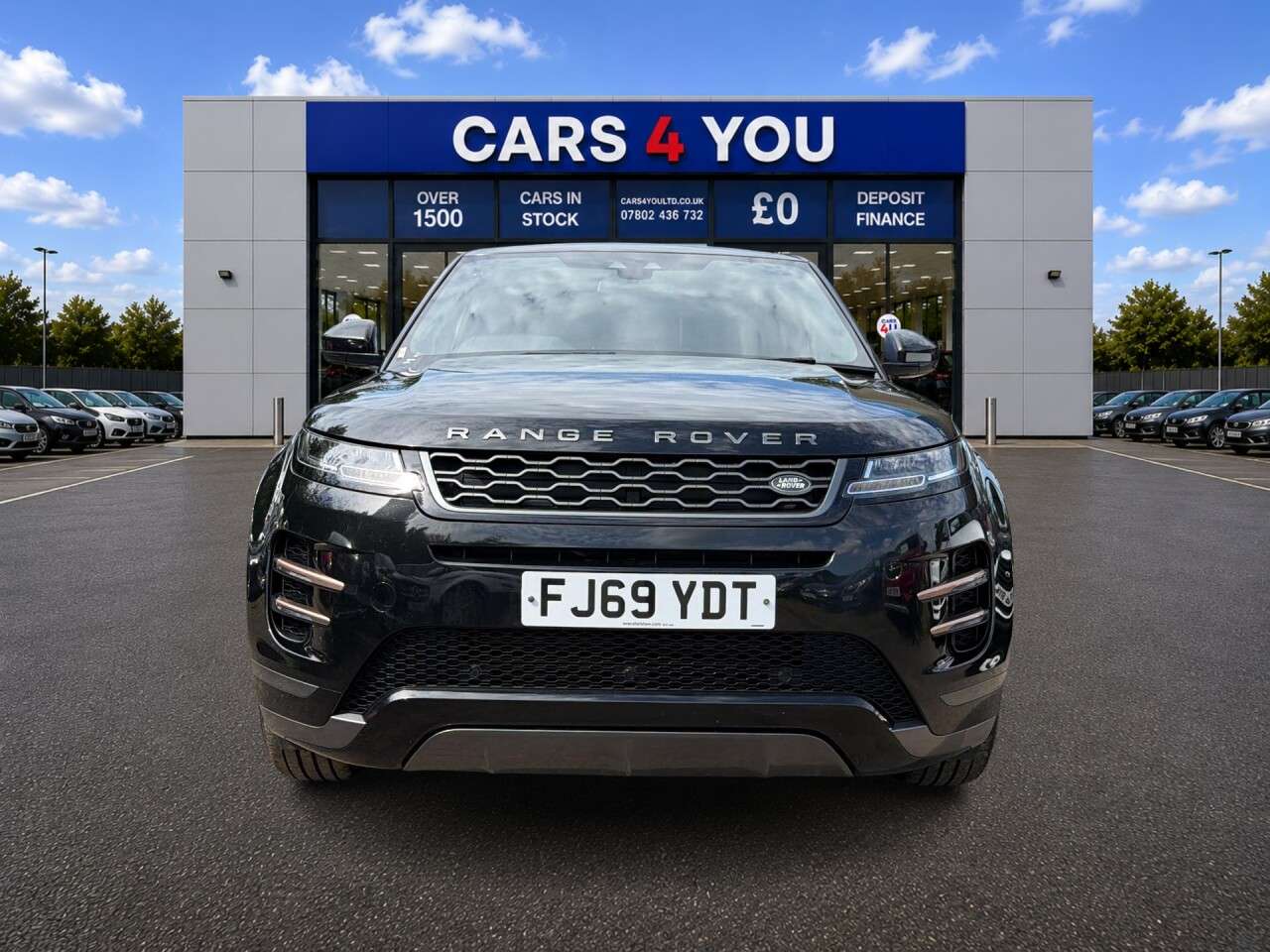 A 2019 LAND ROVER RANGE ROVER EVOQUE 2.0 D180 R-Dynamic SUV 5dr Diesel Auto 4WD Euro 6 (s/s) (180 ps) A 2019 LAND ROVER RANGE ROVER EVOQUE 2.0 D180 R-Dynamic SUV 5dr Diesel Auto 4WD Euro 6 (s/s) (180 ps)