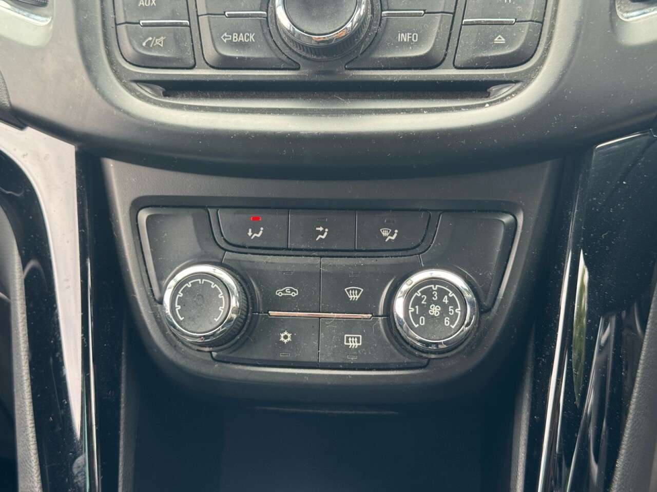 2016 VAUXHALL ZAFIRA TOURER 2016 VAUXHALL ZAFIRA TOURER