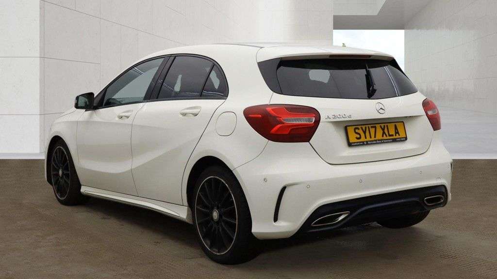 A 2017 MERCEDES-BENZ A CLASS 2.1 A200d AMG Line (Premium) Hatchback 5dr Diesel 7G-DCT Euro 6 (s/s) (136 A 2017 MERCEDES-BENZ A CLASS 2.1 A200d AMG Line (Premium) Hatchback 5dr Diesel 7G-DCT Euro 6 (s/s) (136