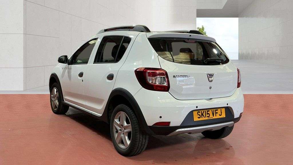 A 2015 DACIA SANDERO STEPWAY 0.9 TCe Laureate Hatchback 5dr Petrol Manual Euro 5 (90 ps) A 2015 DACIA SANDERO STEPWAY 0.9 TCe Laureate Hatchback 5dr Petrol Manual Euro 5 (90 ps)