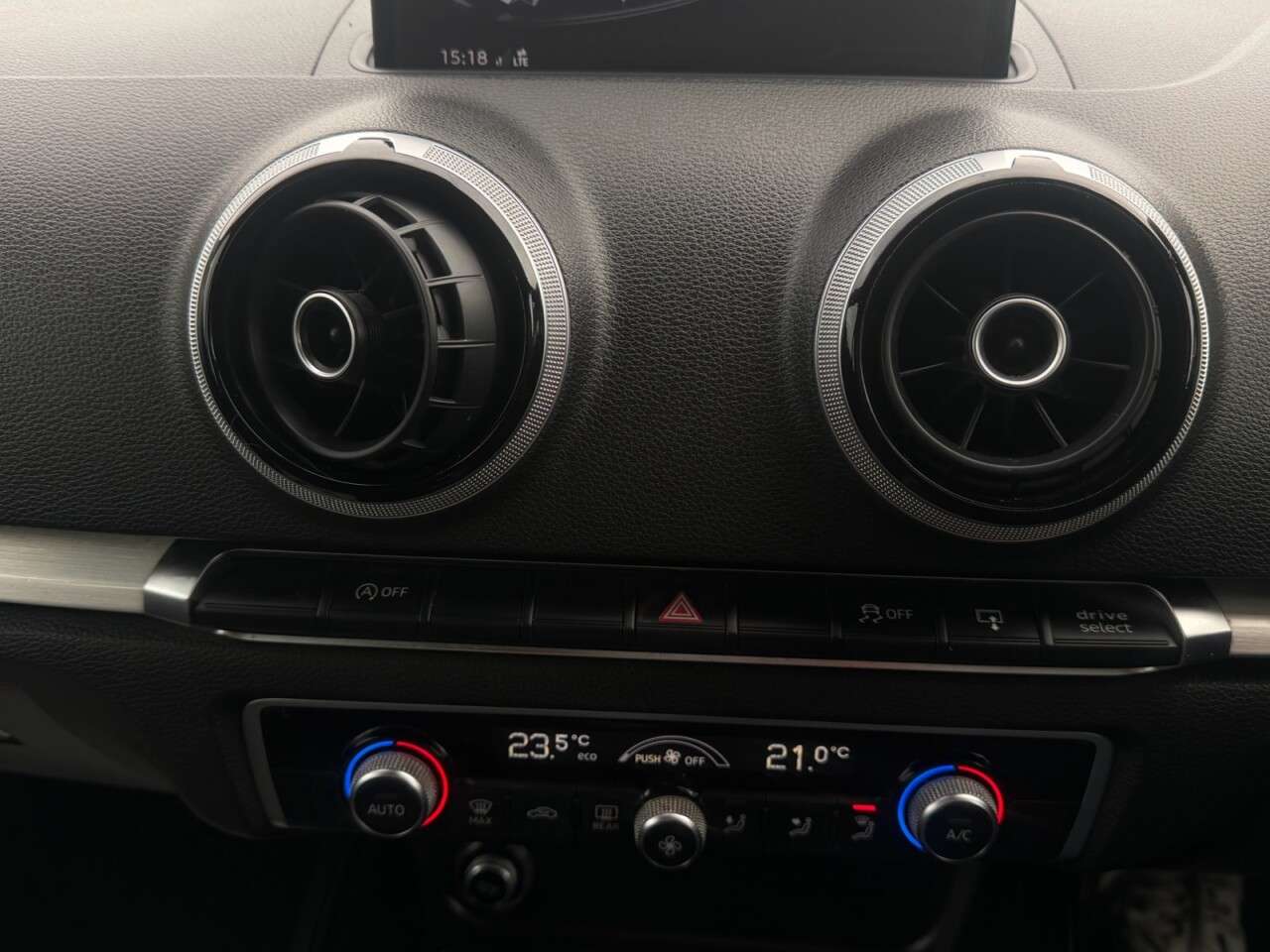 2016 AUDI A3 2016 AUDI A3