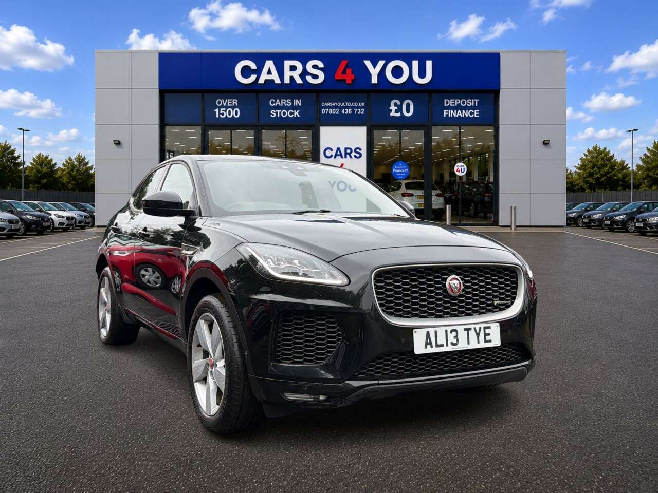 A 2018 JAGUAR E-PACE 2.0 D180 R-Dynamic SE SUV 5dr Diesel Auto AWD Euro 6 (s/s) (180 ps) A 2018 JAGUAR E-PACE 2.0 D180 R-Dynamic SE SUV 5dr Diesel Auto AWD Euro 6 (s/s) (180 ps)
