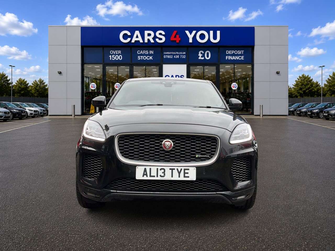 A 2018 JAGUAR E-PACE 2.0 D180 R-Dynamic SE SUV 5dr Diesel Auto AWD Euro 6 (s/s) (180 ps) A 2018 JAGUAR E-PACE 2.0 D180 R-Dynamic SE SUV 5dr Diesel Auto AWD Euro 6 (s/s) (180 ps)