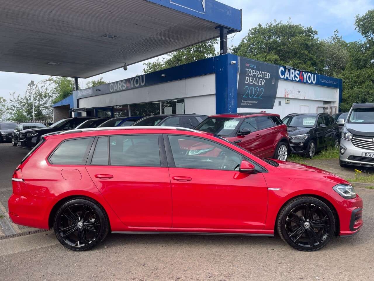 A 2017 VOLKSWAGEN GOLF 2.0 TDI BlueMotion Tech GTD Estate 5dr Diesel Manual Euro 6 (s/s) (184 ps) A 2017 VOLKSWAGEN GOLF 2.0 TDI BlueMotion Tech GTD Estate 5dr Diesel Manual Euro 6 (s/s) (184 ps)