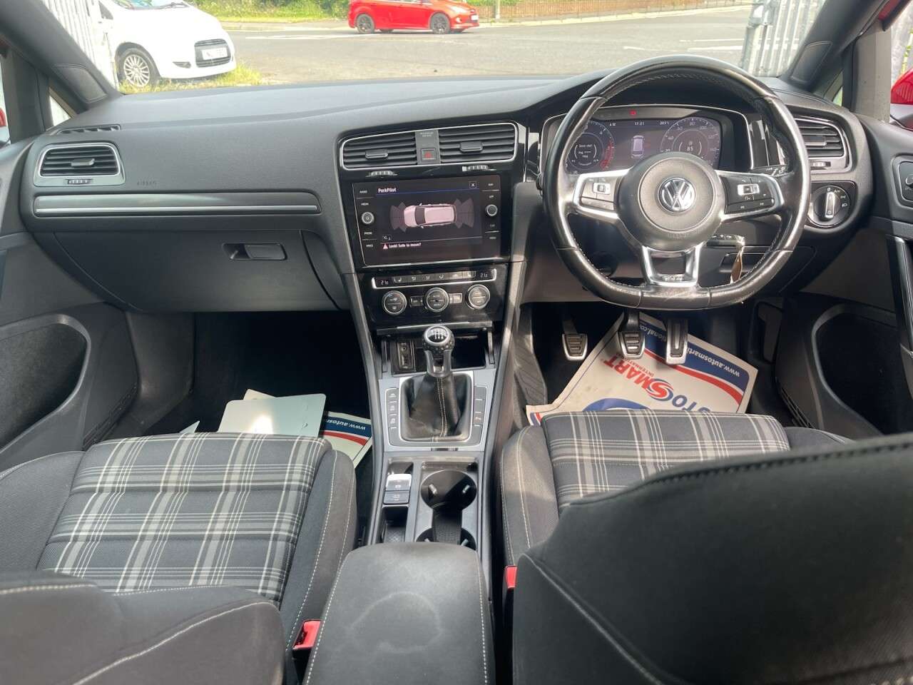 2017 VOLKSWAGEN GOLF 2017 VOLKSWAGEN GOLF