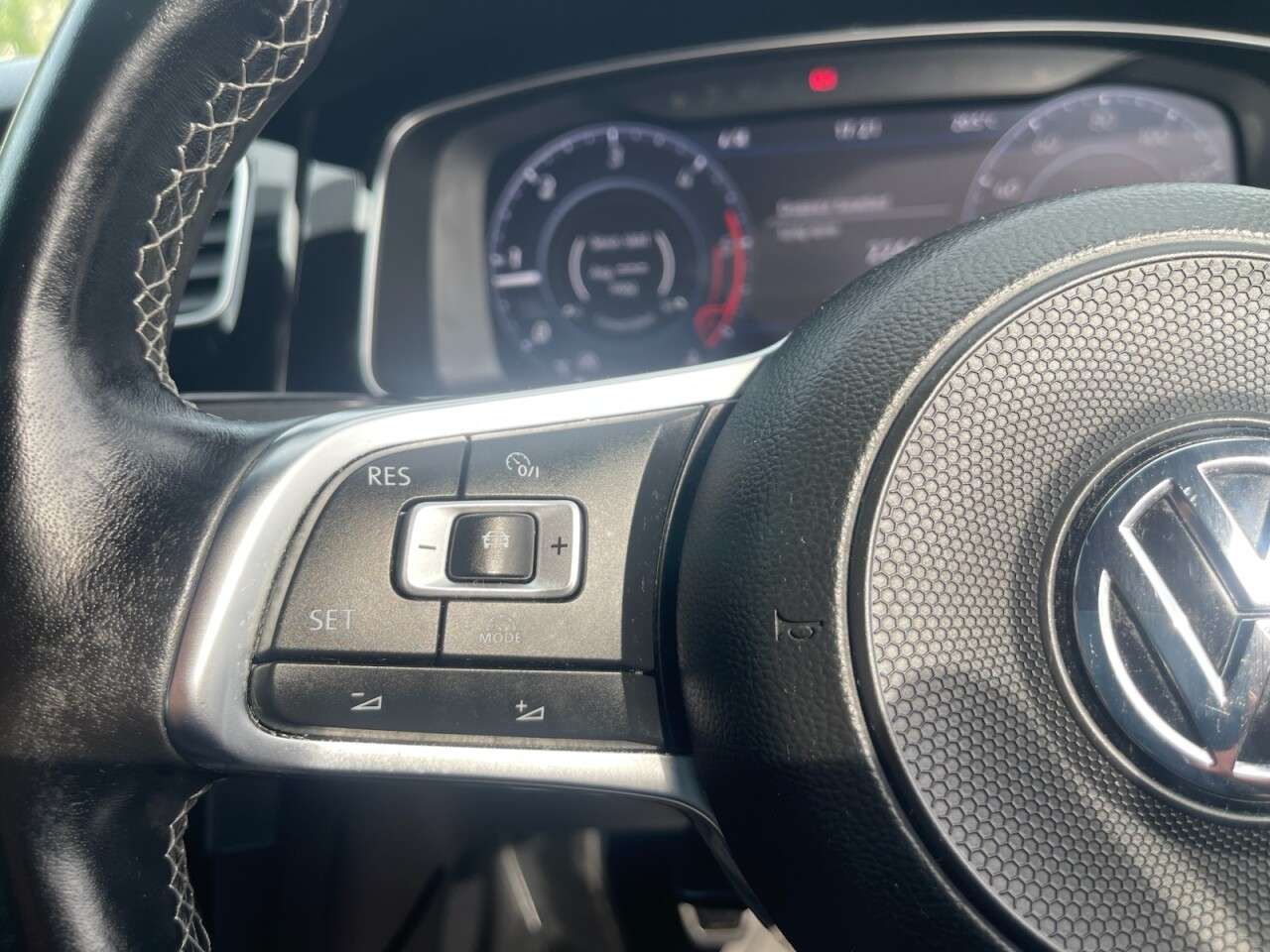 2017 VOLKSWAGEN GOLF 2017 VOLKSWAGEN GOLF