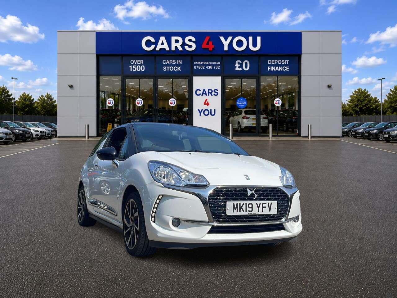 A 2019 DS AUTOMOBILES DS 3 1.2 PureTech GPF Connected Chic Hatchback 3dr Petrol EAT6 Euro 6 (s/s) (110 A 2019 DS AUTOMOBILES DS 3 1.2 PureTech GPF Connected Chic Hatchback 3dr Petrol EAT6 Euro 6 (s/s) (110