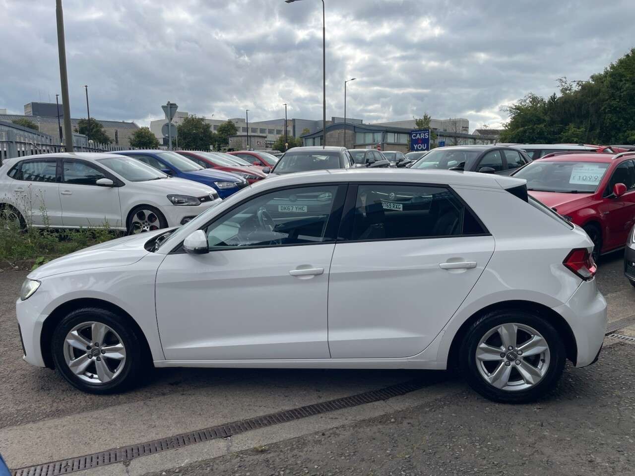 A 2019 AUDI A1 1.0 TFSI 30 SE Sportback 5dr Petrol Manual Euro 6 (s/s) (116 ps) A 2019 AUDI A1 1.0 TFSI 30 SE Sportback 5dr Petrol Manual Euro 6 (s/s) (116 ps)