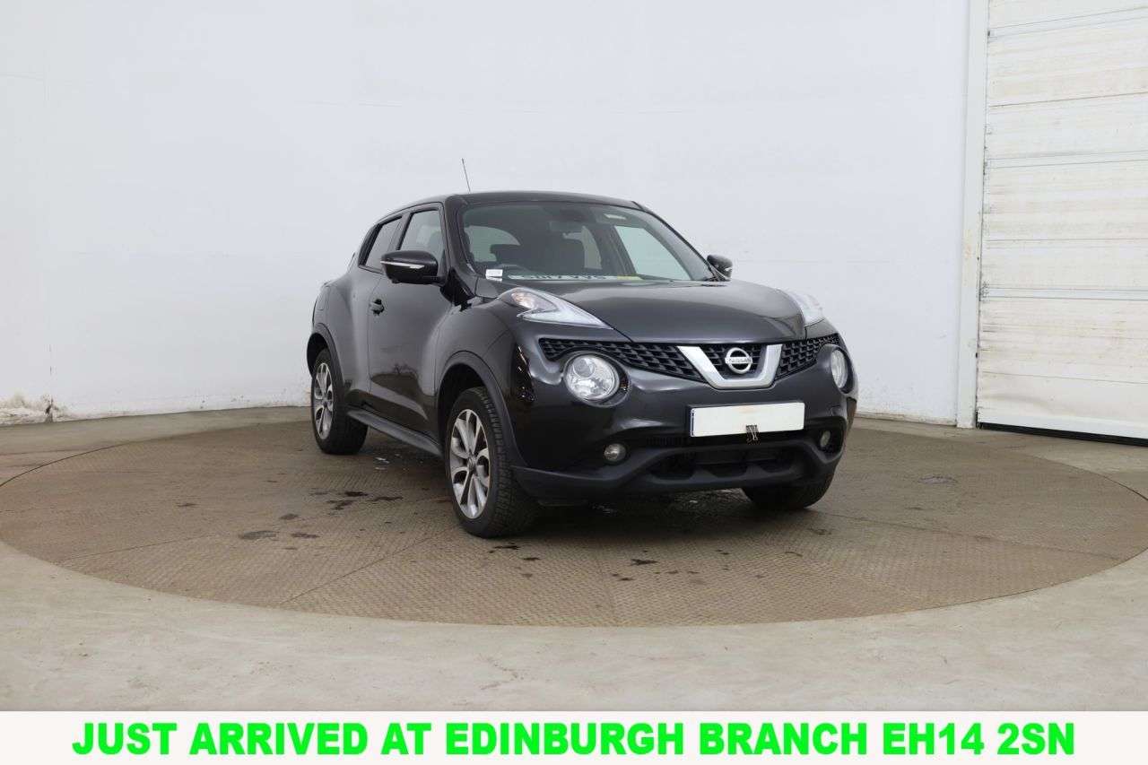A 2017 NISSAN JUKE 1.5 dCi Tekna SUV 5dr Diesel Manual Euro 6 (s/s) (110 ps) SERVICE RECORD + A 2017 NISSAN JUKE 1.5 dCi Tekna SUV 5dr Diesel Manual Euro 6 (s/s) (110 ps) SERVICE RECORD +