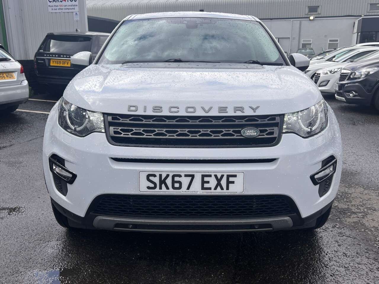 A 2017 LAND ROVER DISCOVERY SPORT 2.0 TD4 SE Tech SUV 5dr Diesel Auto 4WD Euro 6 (s/s) (180 ps) A 2017 LAND ROVER DISCOVERY SPORT 2.0 TD4 SE Tech SUV 5dr Diesel Auto 4WD Euro 6 (s/s) (180 ps)