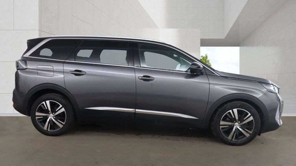 2021 PEUGEOT 5008 2021 PEUGEOT 5008