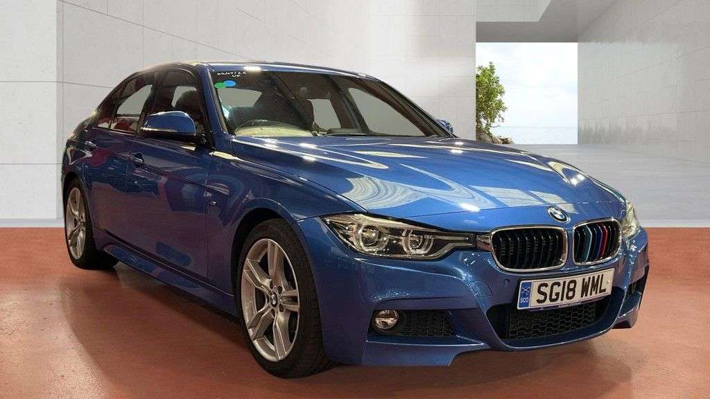 A 2018 BMW 3 SERIES 2.0 330e 7.6kWh M Sport Saloon 4dr Petrol Plug-in Hybrid Auto Euro 6 (s/s) A 2018 BMW 3 SERIES 2.0 330e 7.6kWh M Sport Saloon 4dr Petrol Plug-in Hybrid Auto Euro 6 (s/s)