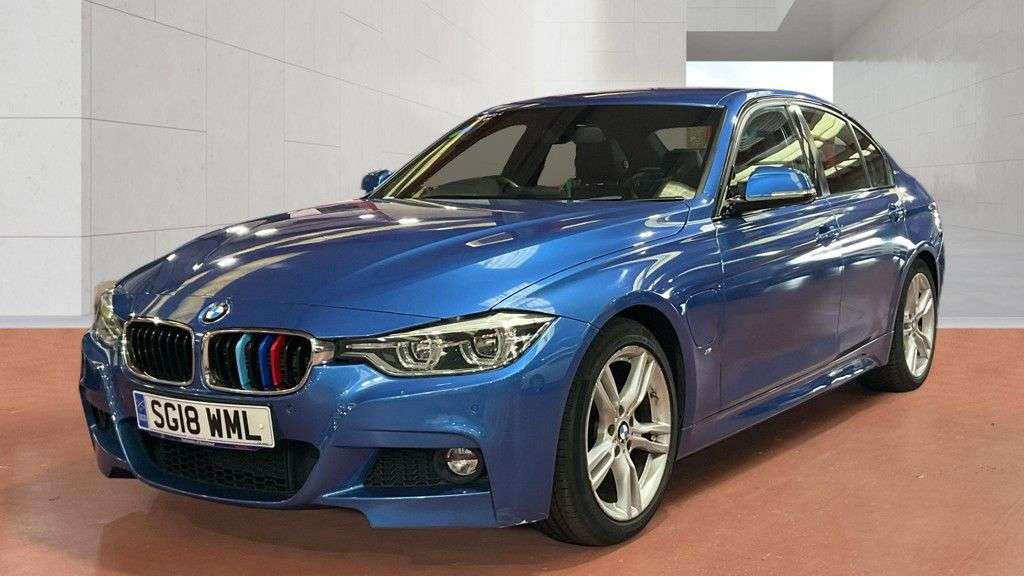 A 2018 BMW 3 SERIES 2.0 330e 7.6kWh M Sport Saloon 4dr Petrol Plug-in Hybrid Auto Euro 6 (s/s) A 2018 BMW 3 SERIES 2.0 330e 7.6kWh M Sport Saloon 4dr Petrol Plug-in Hybrid Auto Euro 6 (s/s)