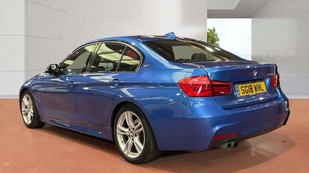 A 2018 BMW 3 SERIES 2.0 330e 7.6kWh M Sport Saloon 4dr Petrol Plug-in Hybrid Auto Euro 6 (s/s) A 2018 BMW 3 SERIES 2.0 330e 7.6kWh M Sport Saloon 4dr Petrol Plug-in Hybrid Auto Euro 6 (s/s)