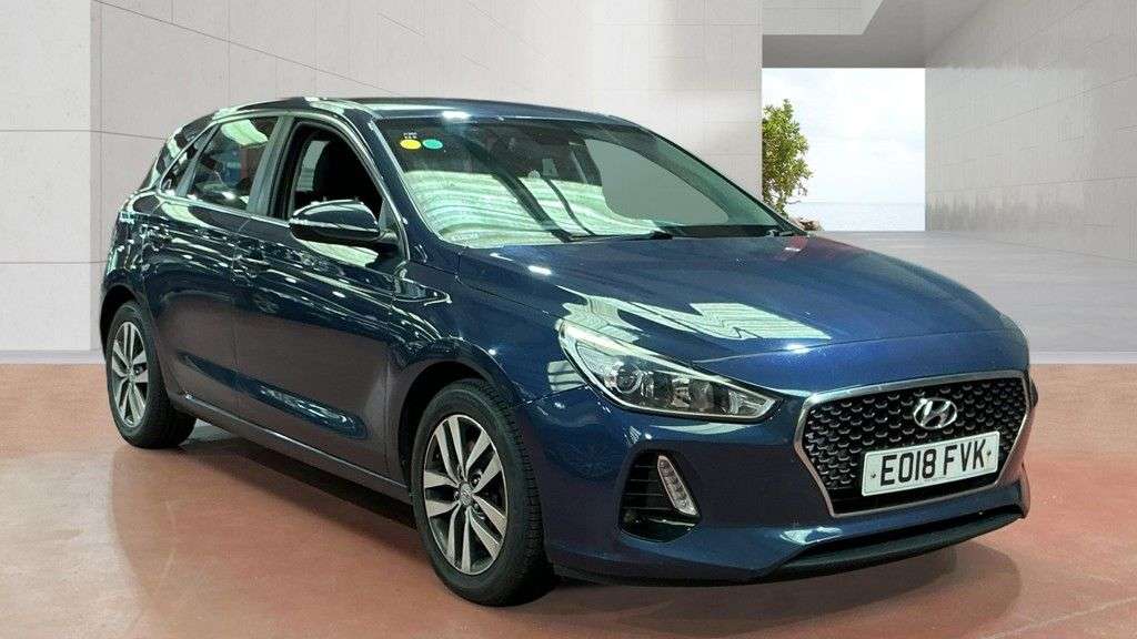 A 2018 HYUNDAI I30 1.0 T-GDi Blue Drive SE Hatchback 5dr Petrol Manual Euro 6 (s/s) (120 ps) A 2018 HYUNDAI I30 1.0 T-GDi Blue Drive SE Hatchback 5dr Petrol Manual Euro 6 (s/s) (120 ps)
