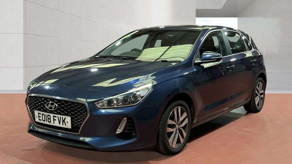 A 2018 HYUNDAI I30 1.0 T-GDi Blue Drive SE Hatchback 5dr Petrol Manual Euro 6 (s/s) (120 ps) A 2018 HYUNDAI I30 1.0 T-GDi Blue Drive SE Hatchback 5dr Petrol Manual Euro 6 (s/s) (120 ps)