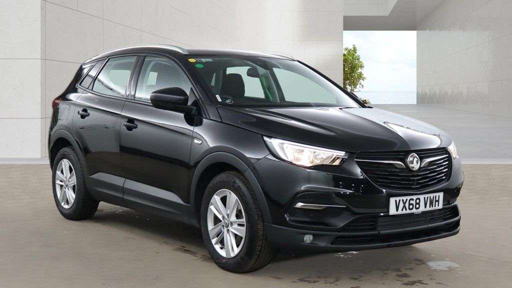 A 2018 VAUXHALL GRANDLAND X 1.2 Turbo SE SUV 5dr Petrol Manual Euro 6 (s/s) (130 ps) A 2018 VAUXHALL GRANDLAND X 1.2 Turbo SE SUV 5dr Petrol Manual Euro 6 (s/s) (130 ps)