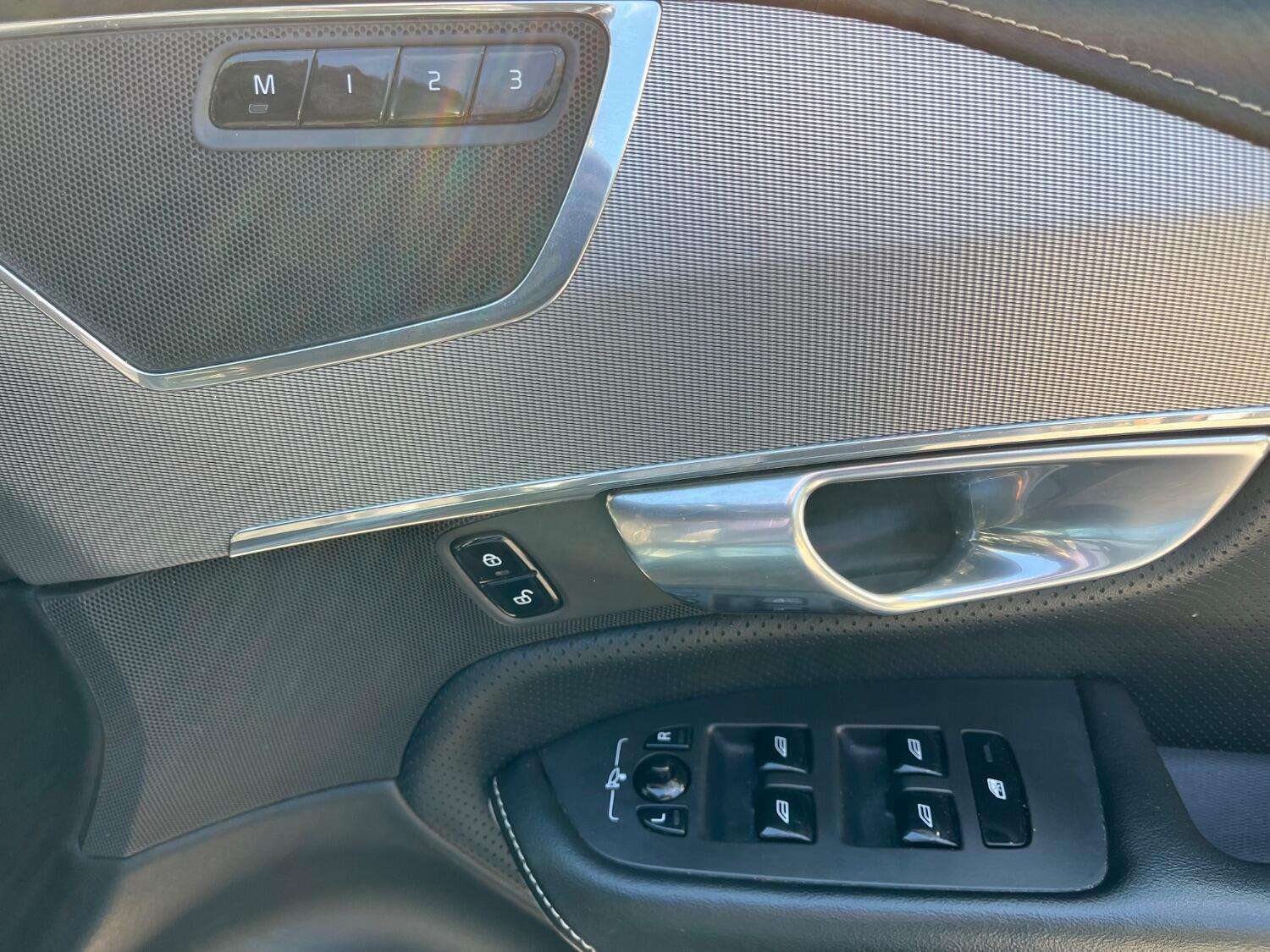 2018 VOLVO XC90 2018 VOLVO XC90