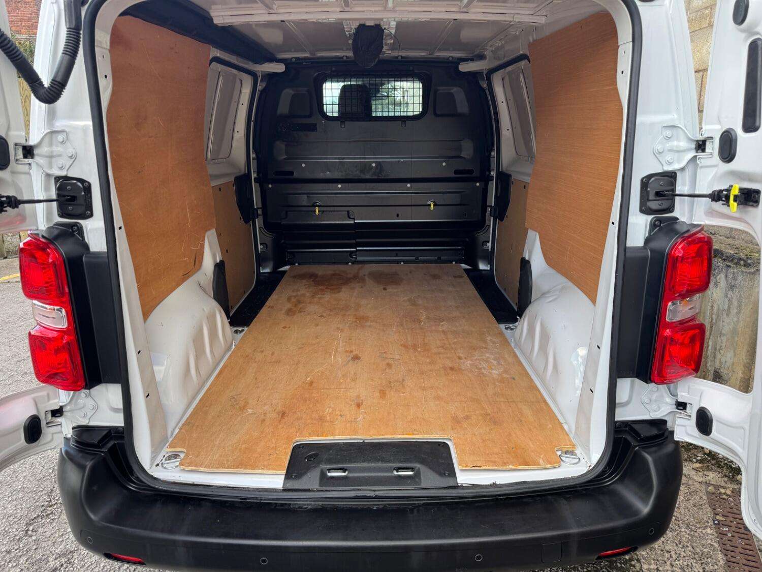 2024 TOYOTA PROACE 2024 TOYOTA PROACE