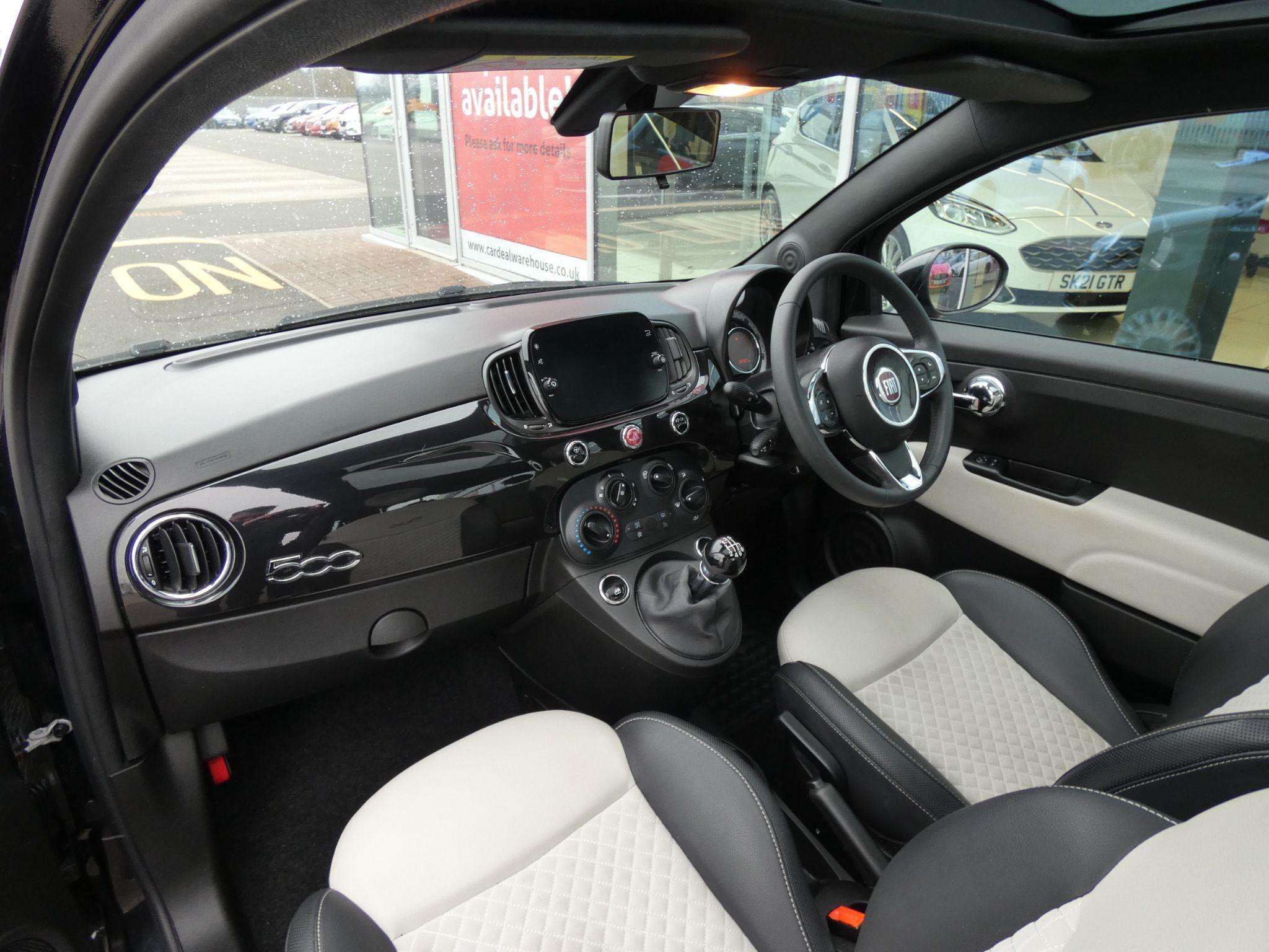 2021 FIAT 500 2021 FIAT 500