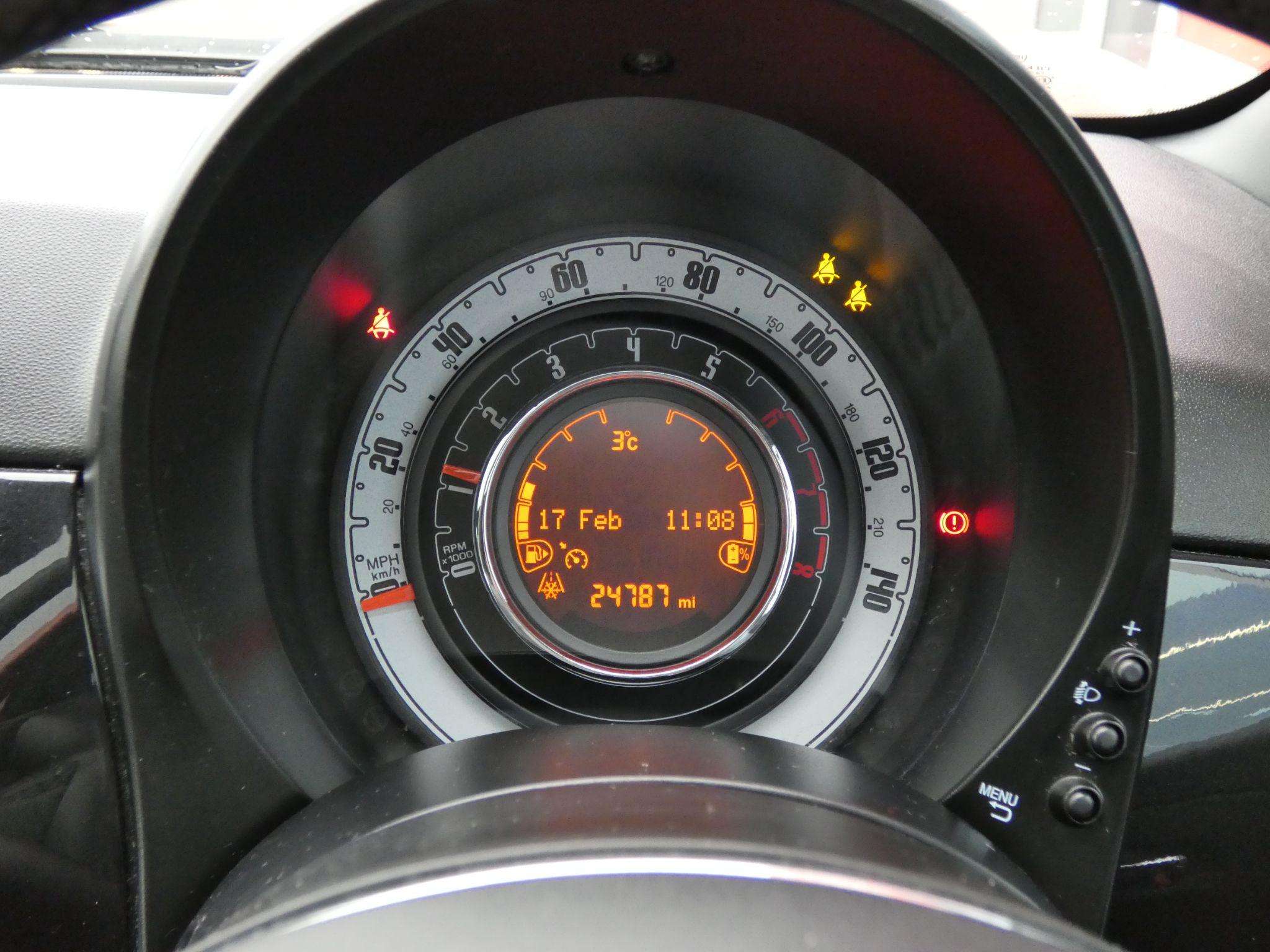 2021 FIAT 500 2021 FIAT 500