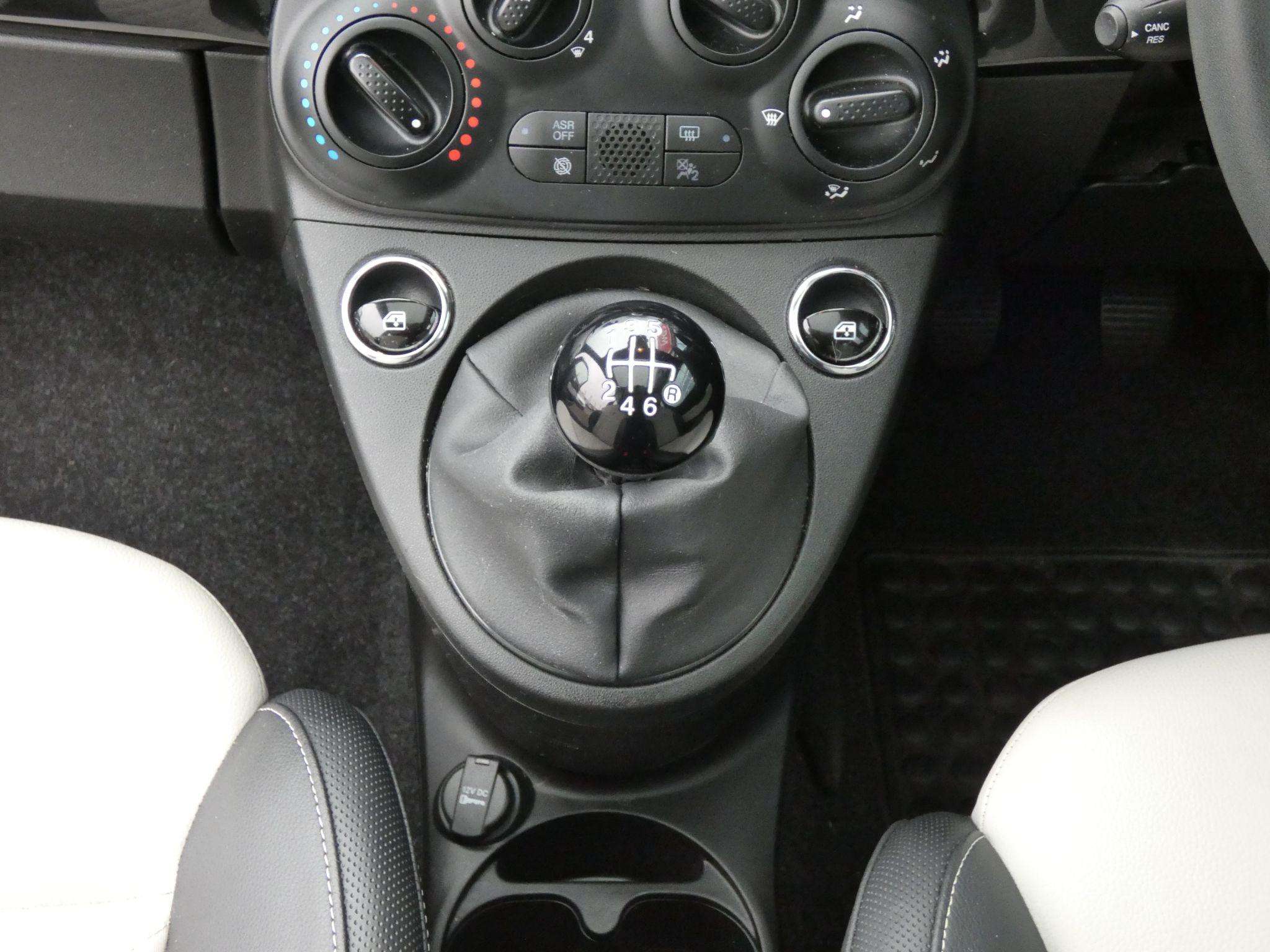 2021 FIAT 500 2021 FIAT 500