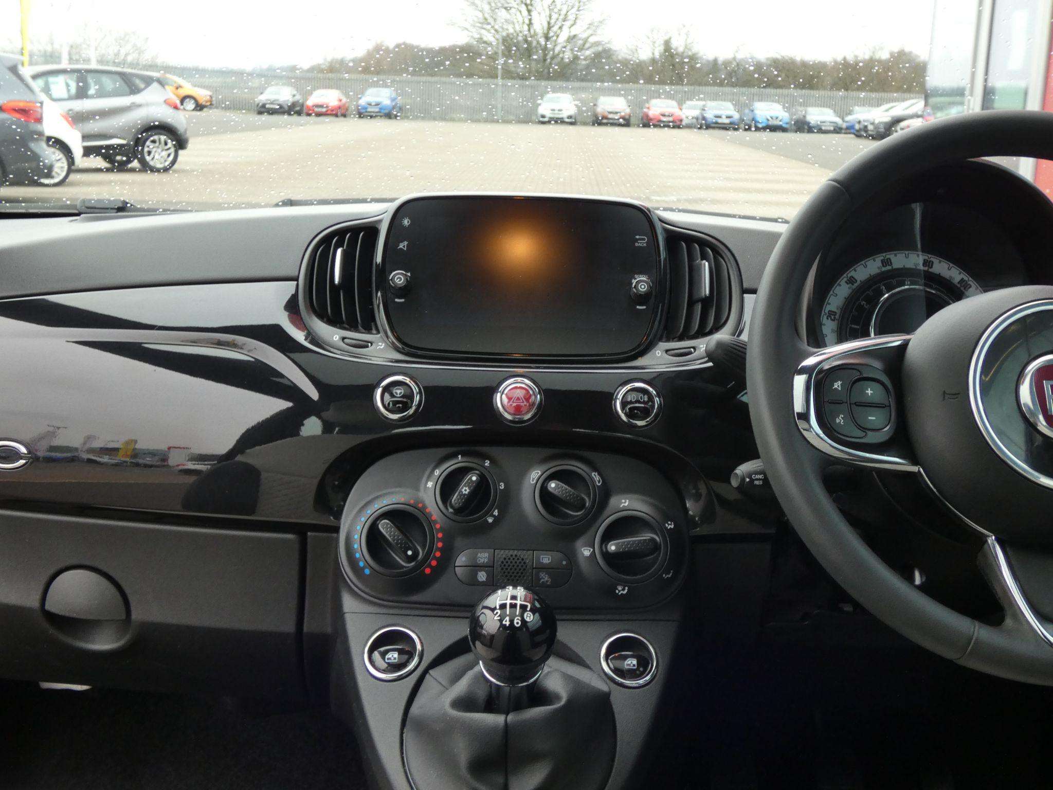 2021 FIAT 500 2021 FIAT 500