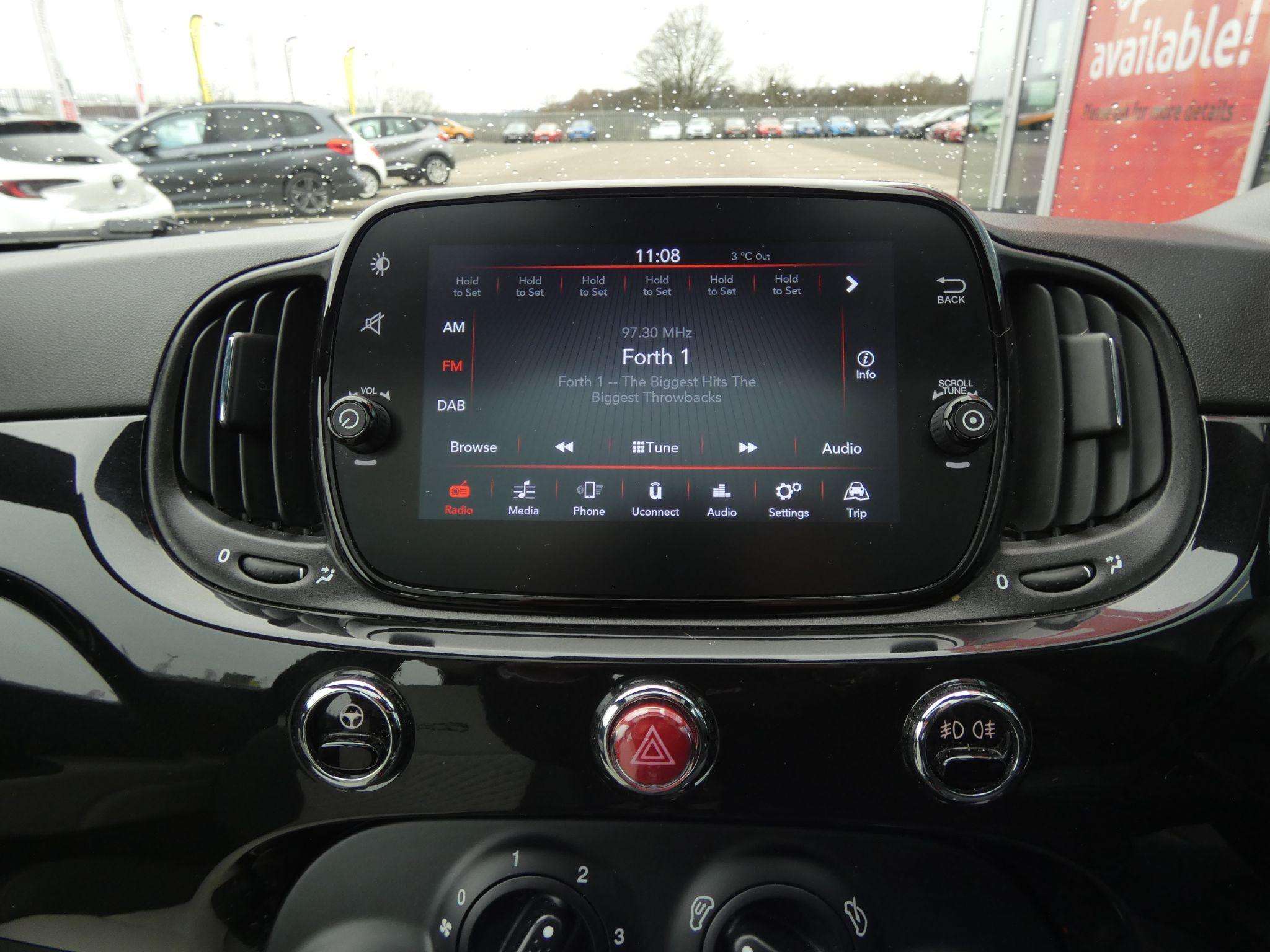 2021 FIAT 500 2021 FIAT 500