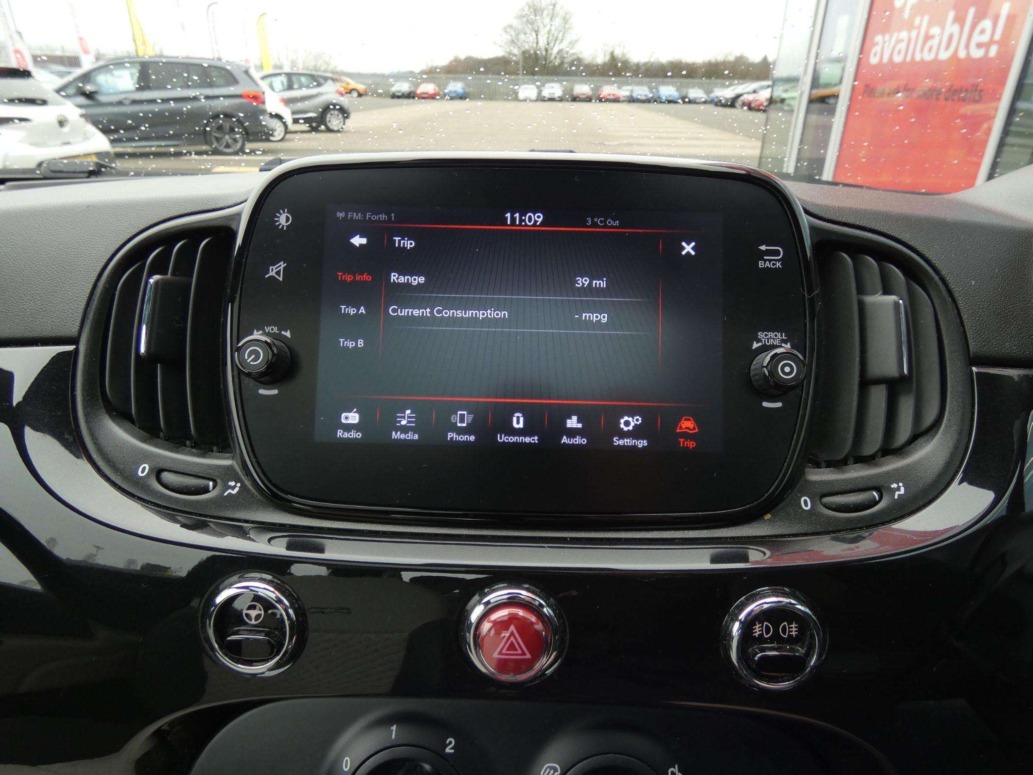 2021 FIAT 500 2021 FIAT 500