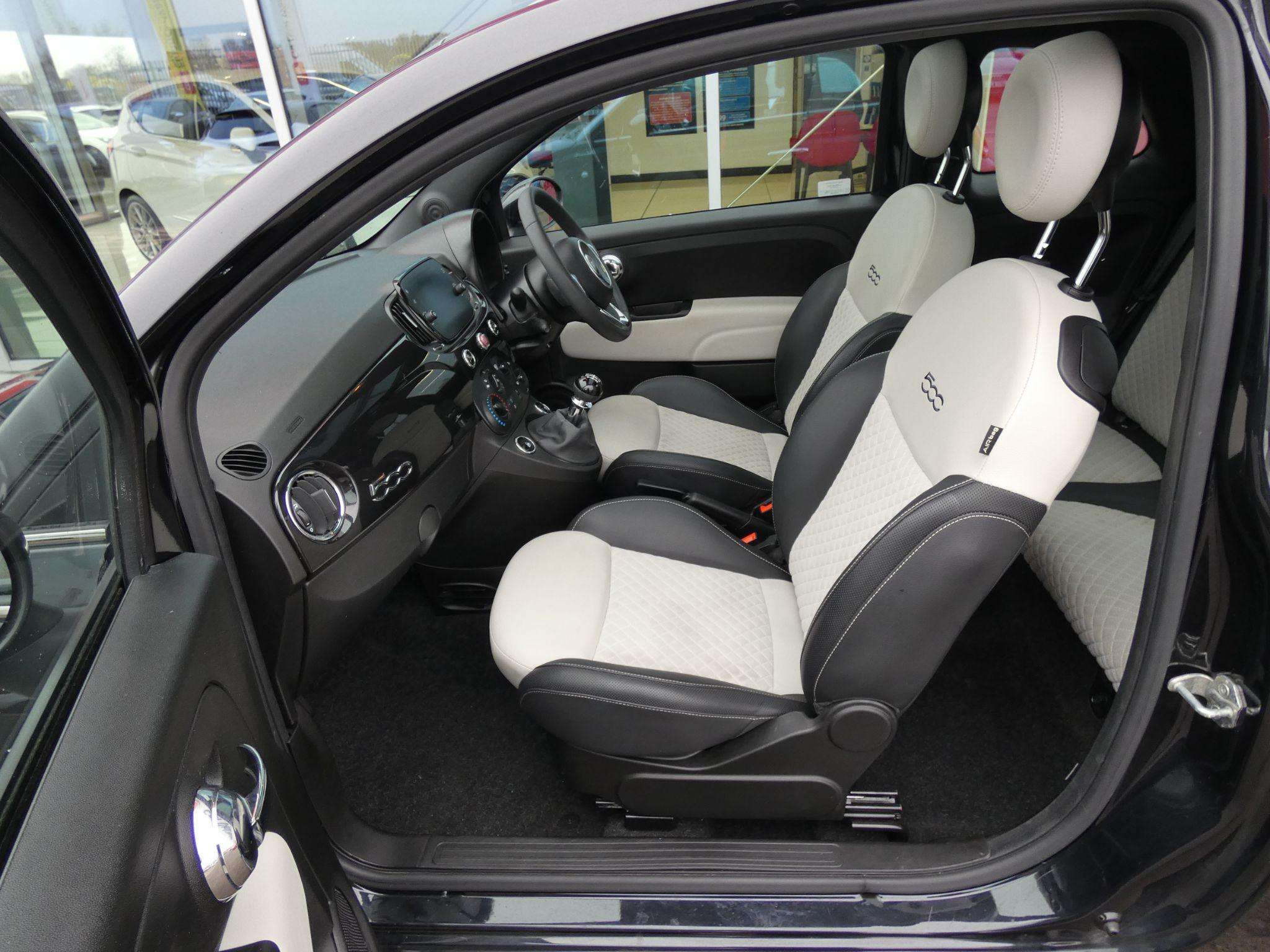 2021 FIAT 500 2021 FIAT 500