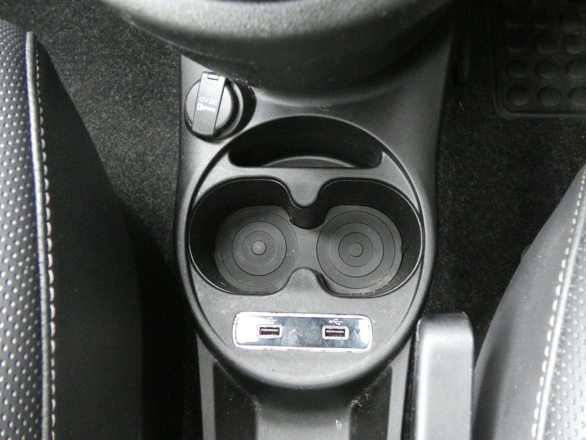 2021 FIAT 500 2021 FIAT 500