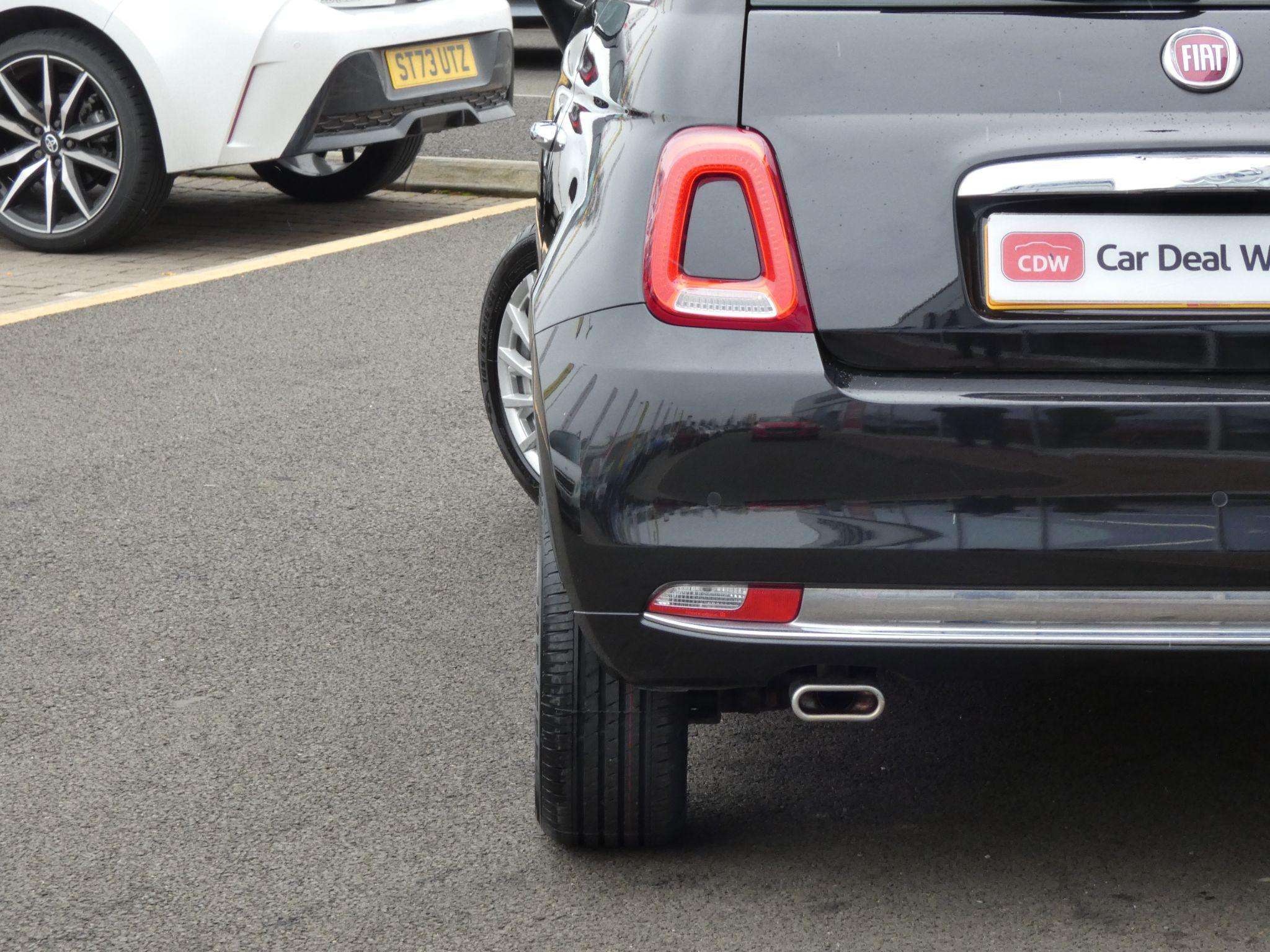 2021 FIAT 500 2021 FIAT 500