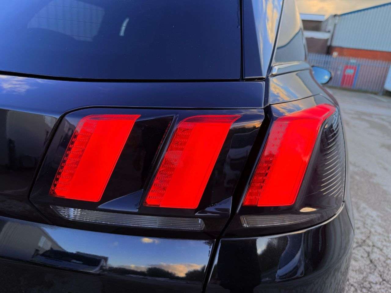 2019 PEUGEOT 3008 2019 PEUGEOT 3008