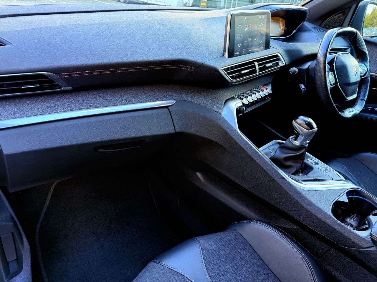 2019 PEUGEOT 3008 2019 PEUGEOT 3008