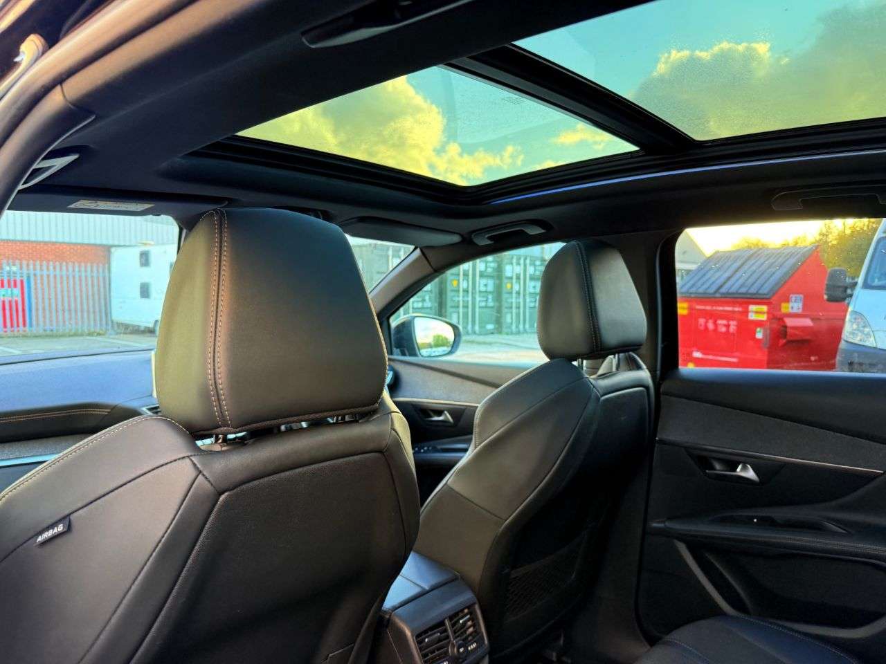 2019 PEUGEOT 3008 2019 PEUGEOT 3008