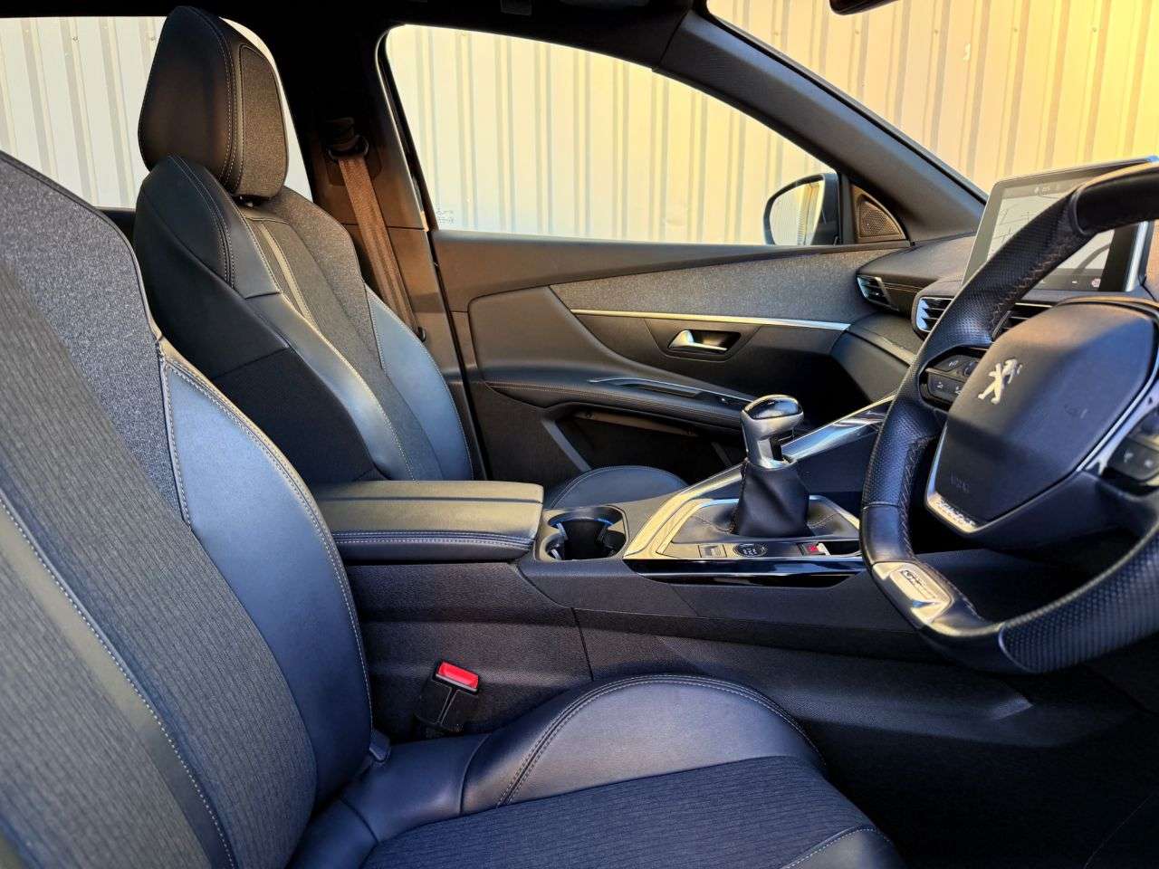 2019 PEUGEOT 3008 2019 PEUGEOT 3008