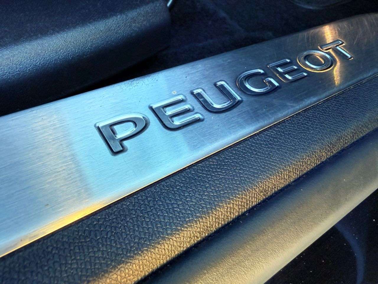 2019 PEUGEOT 3008 2019 PEUGEOT 3008