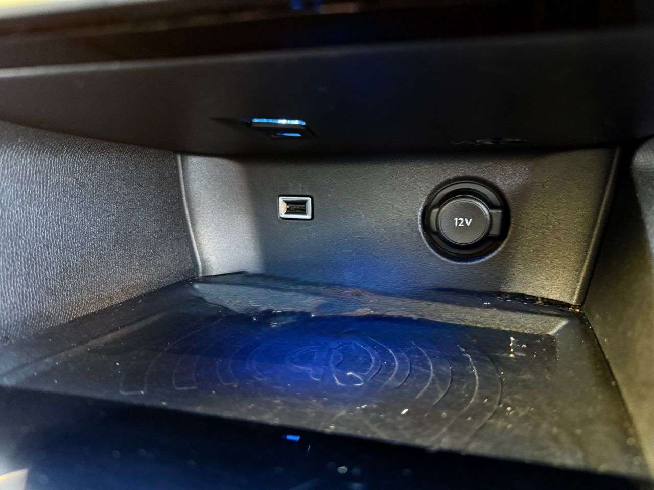 2019 PEUGEOT 3008 2019 PEUGEOT 3008