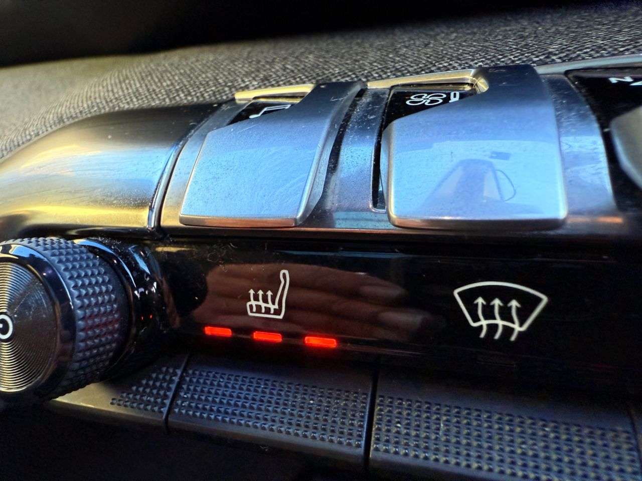 2019 PEUGEOT 3008 2019 PEUGEOT 3008