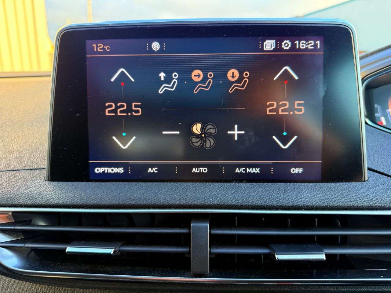 2019 PEUGEOT 3008 2019 PEUGEOT 3008