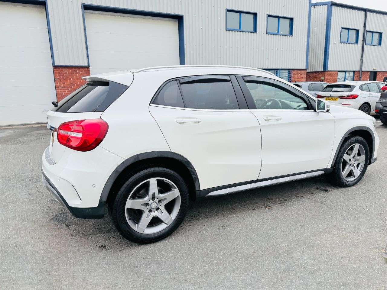 A 2016 MERCEDES-BENZ GLA 2.1 GLA200d AMG Line (Premium) SUV 5dr Diesel 7G-DCT Euro 6 (s/s) (136 ps) A 2016 MERCEDES-BENZ GLA 2.1 GLA200d AMG Line (Premium) SUV 5dr Diesel 7G-DCT Euro 6 (s/s) (136 ps)